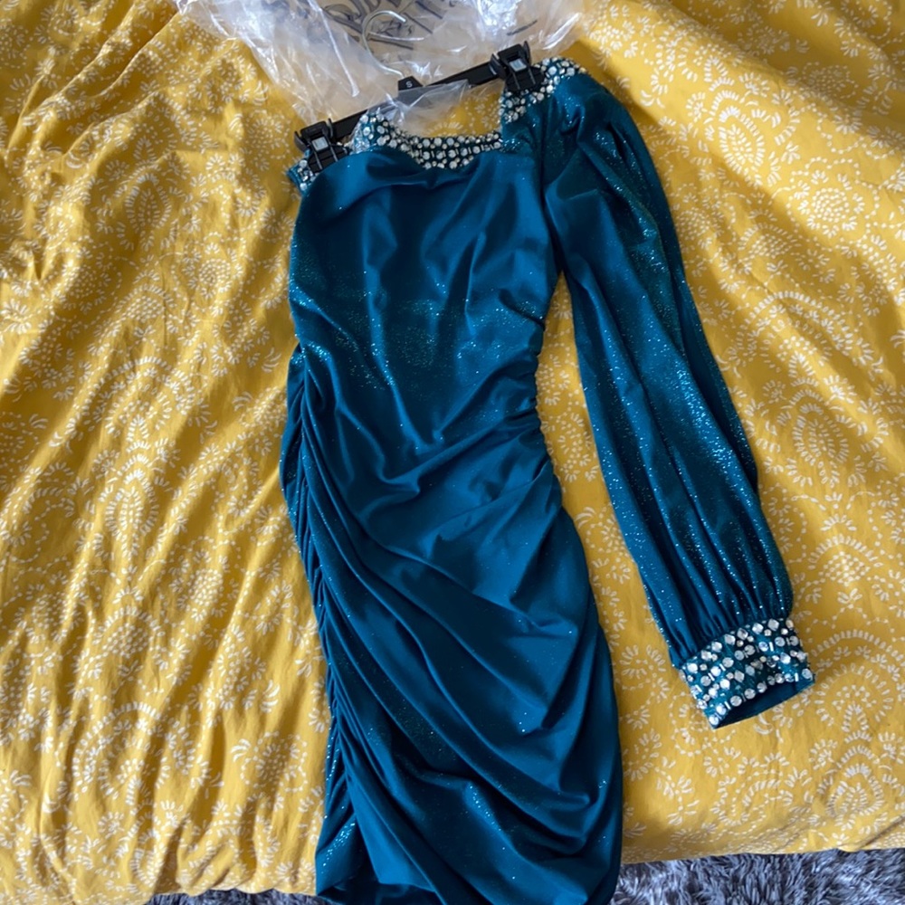 Dillards size M one sleeve homecoming dress